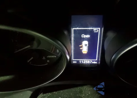 2018 Toyota Corolla Im z USA, uszkodzony, nr VIN JTNKARJE9JJ564497